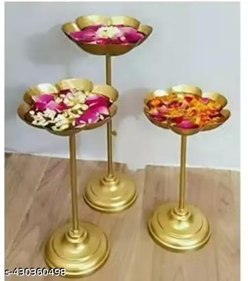 Taj Stand Set of 3.